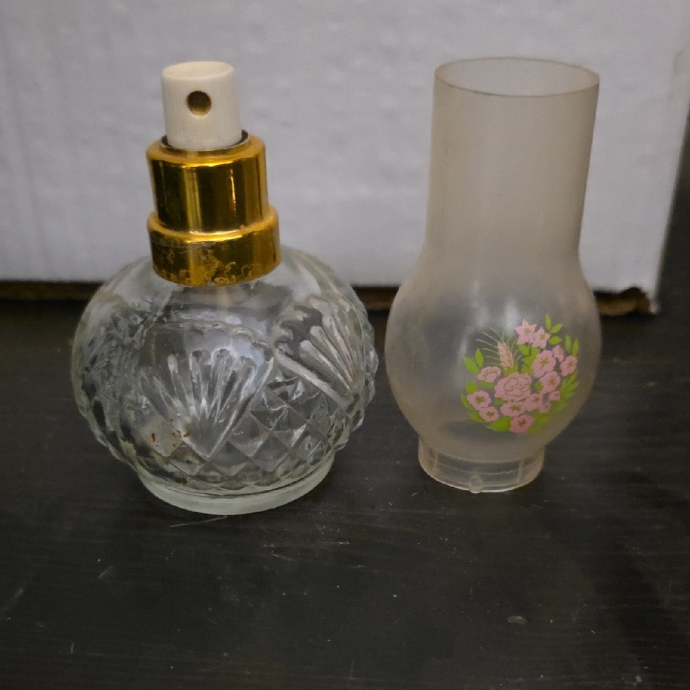 Elegant Glass Perfume Bottle with Gold Accents
